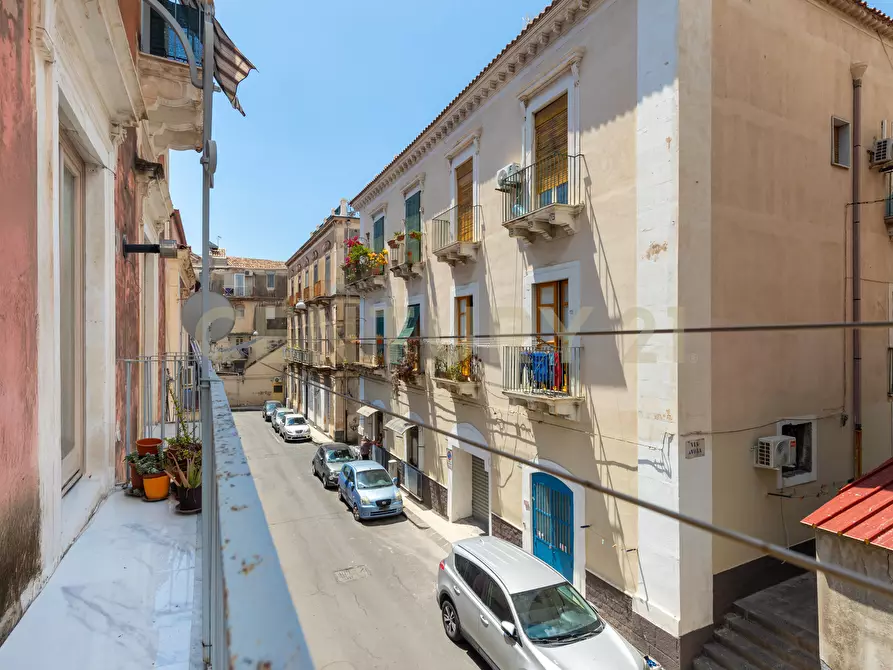 Immagine 47 di Pentalocale in vendita  in Via Recupero 38 a Catania