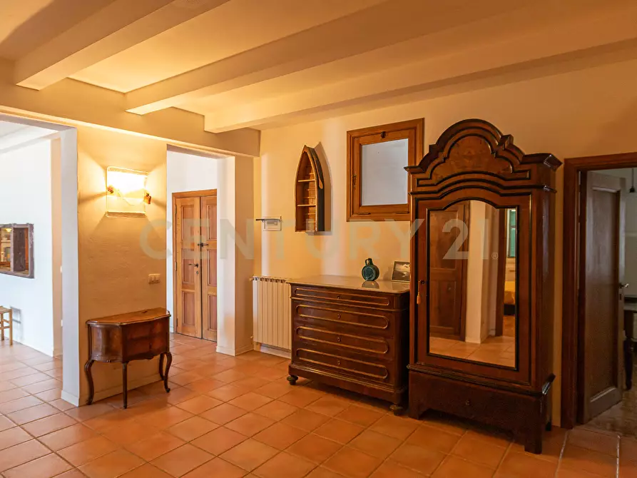 Immagine 22 di Pentalocale in vendita  in Via Amore 13 a Castiglione Della Pescaia