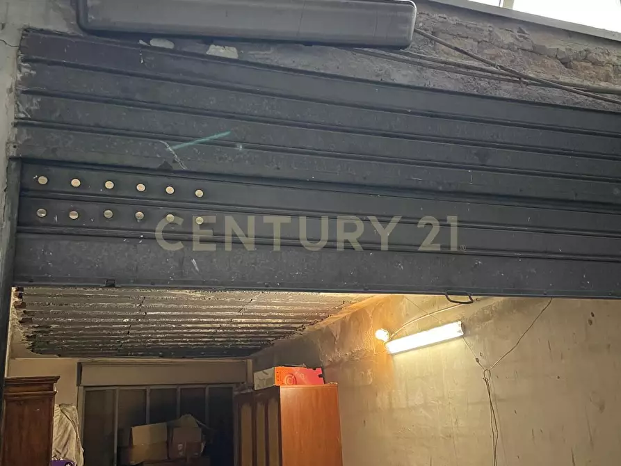 Immagine 10 di Garage in vendita  in Via Caronda 470 a Catania