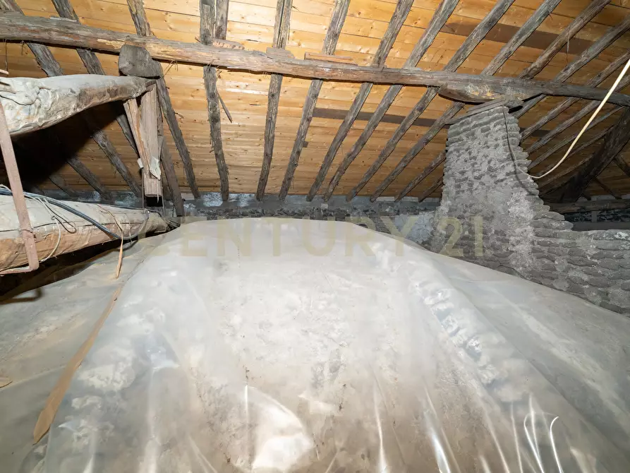 Immagine 40 di Casa indipendente in vendita  in Via Giuseppe Garibaldi 68 a Nicolosi