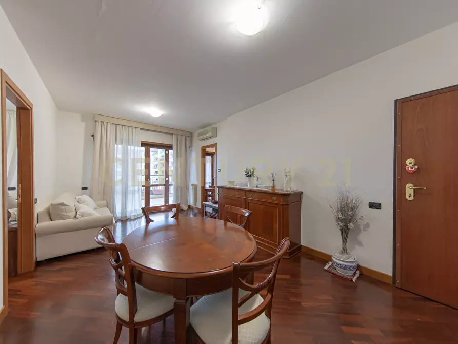 Immagine 4 di Bilocale in vendita  in Via Sandro Botticelli a Fiumicino