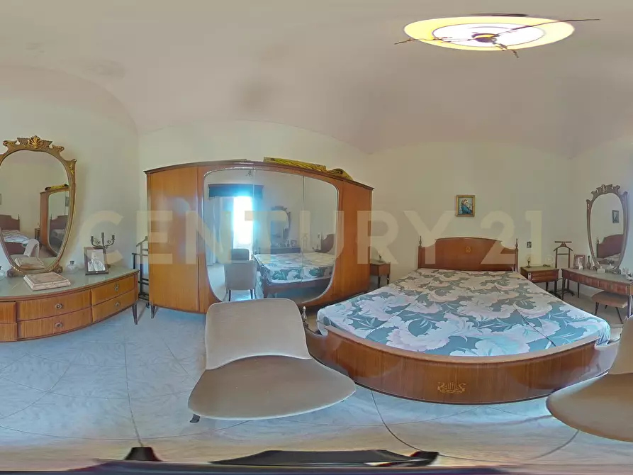 Immagine 54 di Villa in vendita  in Piazza F. M. Scuderi 7 a Viagrande