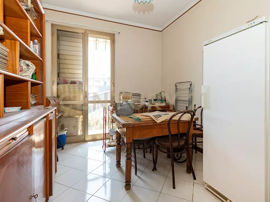 Immagine 37 di Pentalocale in vendita  in Via Vittorio Emanuele 181 a Viagrande