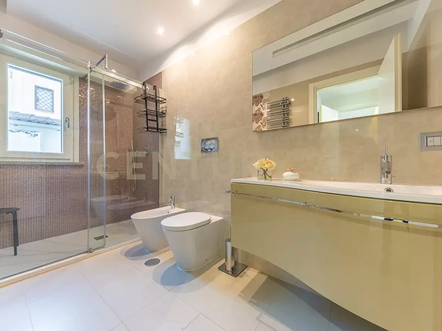 Immagine 54 di Villa in affitto  in Via Bedollo 117 a Roma