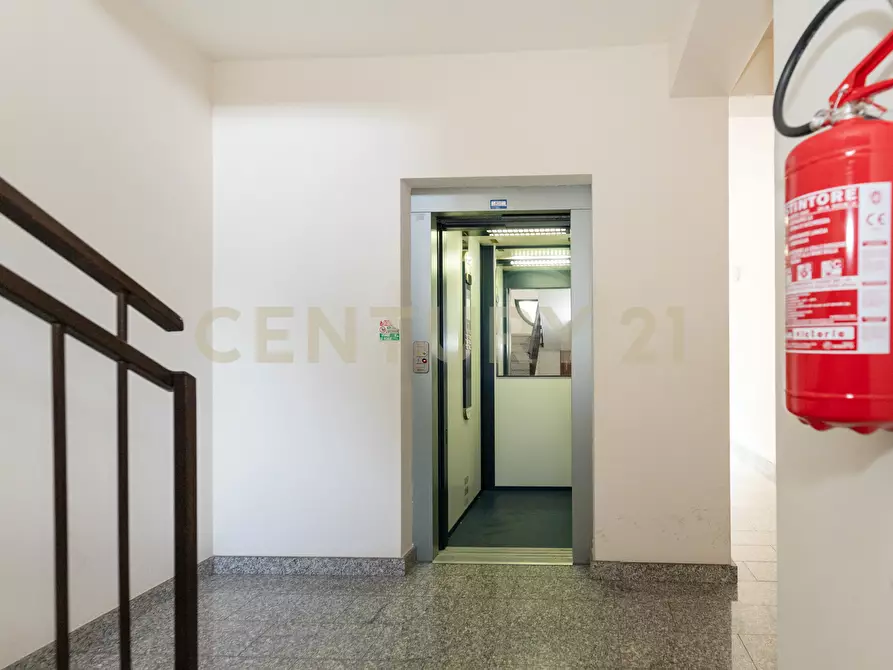 Immagine 10 di Mansarda in vendita  in Via Spiaggia 39 a Mascali