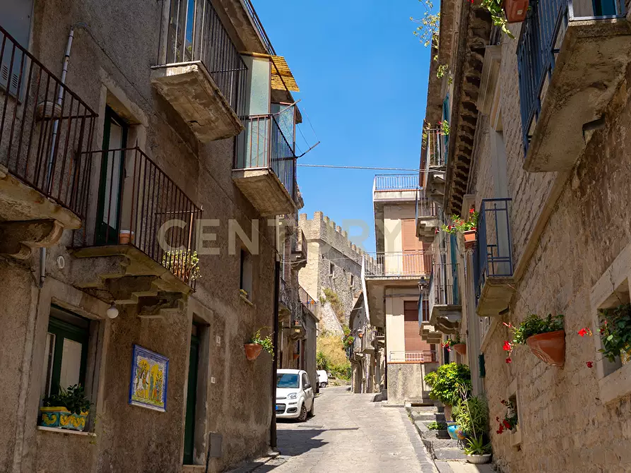 Immagine 56 di Casa indipendente in vendita  in Via Giovan Guerrino 40 a Montalbano Elicona