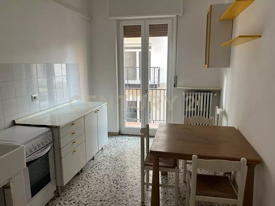 Immagine 1 di Trilocale in vendita  in Via Pier Fortunato Calvi 49 a Verona