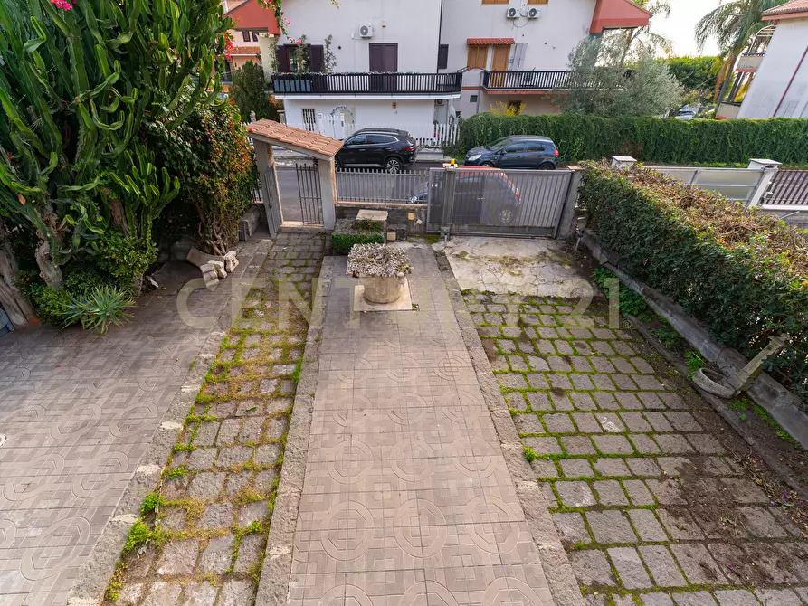 Immagine 7 di Casa bifamiliare in vendita  in Via Sebastiano Grasso 14 a Aci Catena