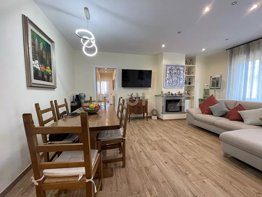 Immagine 3 di Trilocale in vendita  in Via Donatori del Sangue a Orbetello