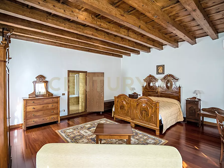 Immagine 100 di Villa in vendita  in Via Adige 25 a Brentino Belluno
