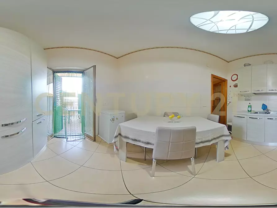 Immagine 42 di Trilocale in vendita  in Via Aquila 22 a Catania