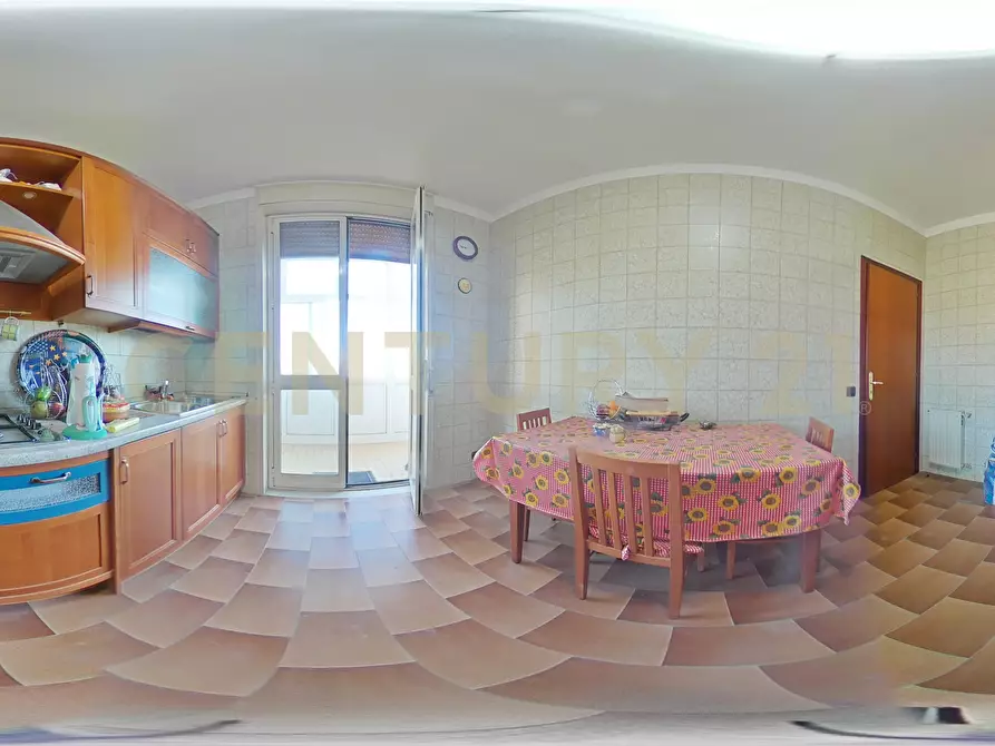 Immagine 54 di Pentalocale in vendita  in Viale Nitta 16b a Catania