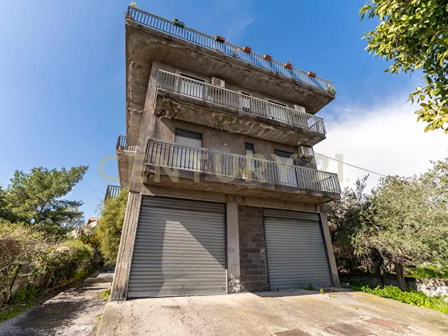 Immagine 2 di Quadrilocale in vendita  in STRADA PER SAN GIOVANNI GALERMO 159 a Catania