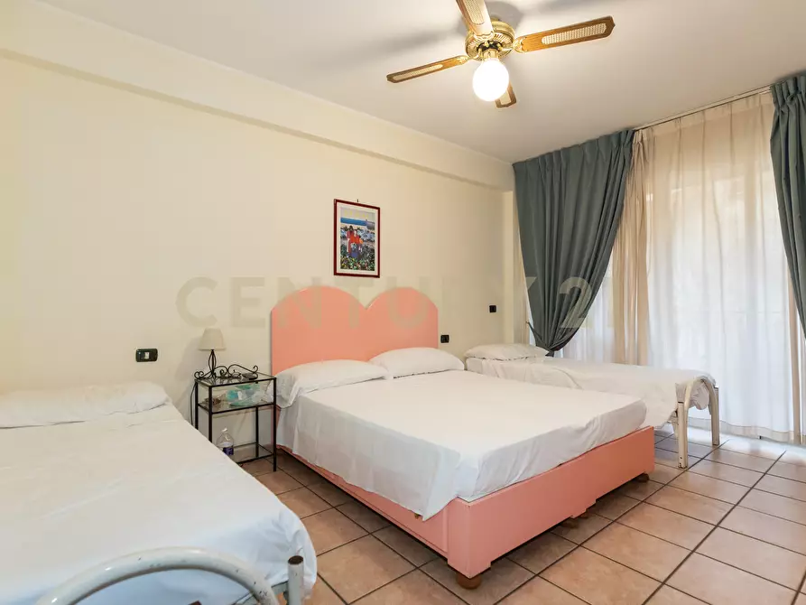 Immagine 12 di Casa indipendente in vendita  in Via Consolare Valeria 220 a Sant'alessio Siculo