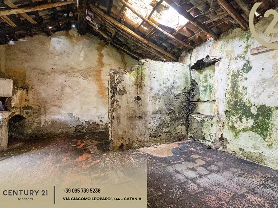 Immagine 24 di Rustico / casale in vendita  in Via Alessandro Manzoni 152 a Viagrande