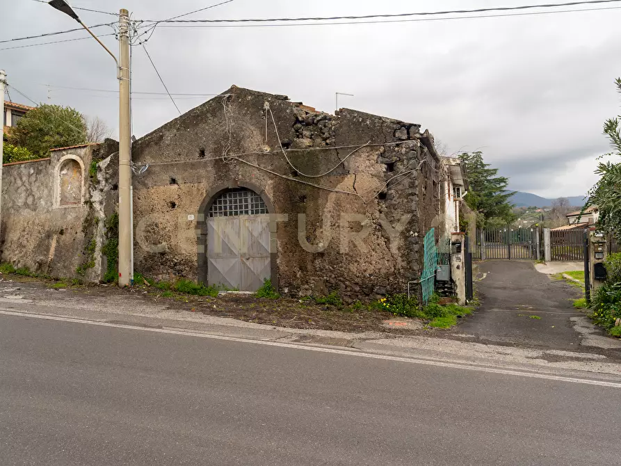 Immagine 98 di Casa indipendente in vendita  in Via Armando Diaz 262 a Zafferana Etnea
