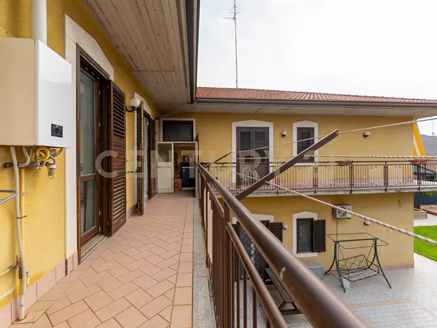 Immagine 10 di Quadrilocale in affitto  in Via della Regione 105 a San Giovanni La Punta