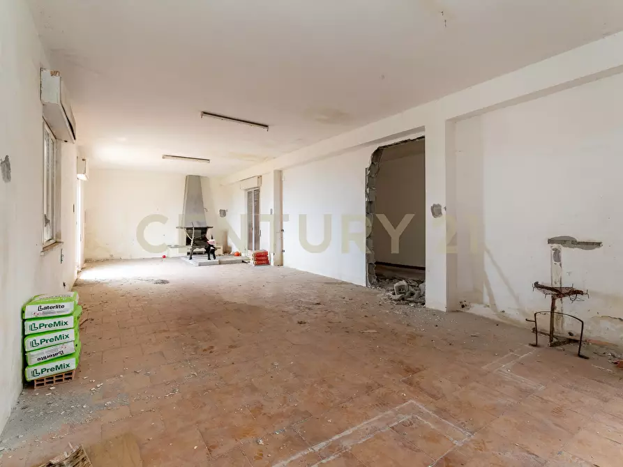 Immagine 5 di Villa in vendita  in SP155 82 a Mascali
