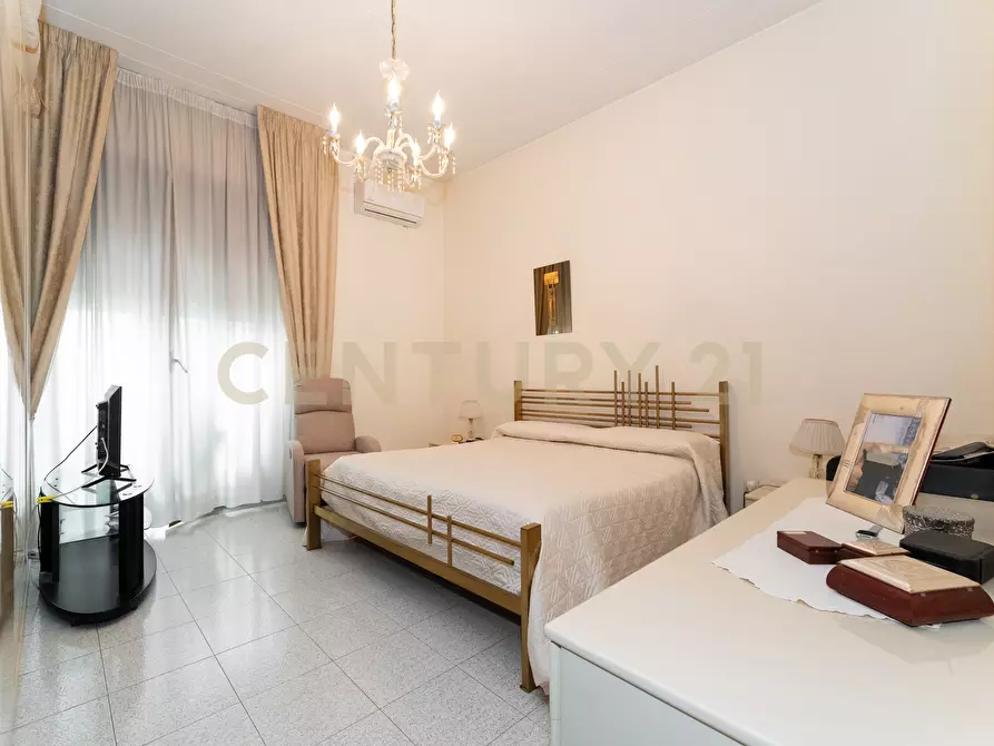Immagine 33 di Quadrilocale in vendita  in Via Vincenzo Giuffrida 194 a Catania