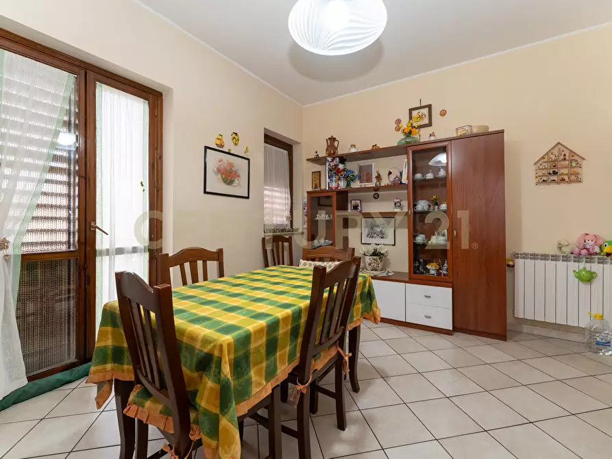 Immagine 25 di Quadrilocale in vendita  in Via Ercole Patti 91 a Pedara