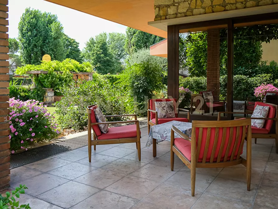 Immagine 8 di Villa in vendita  in Via Adige 11 a Montecchia Di Crosara
