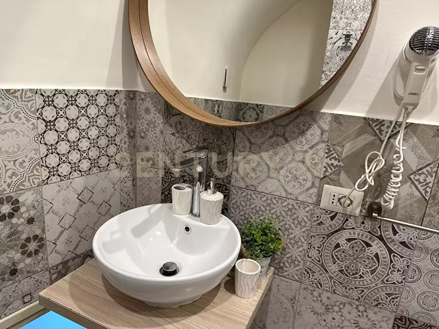 Immagine 26 di Loft/Open space in vendita  in Via Cristoforo Colombo 34 a Catania