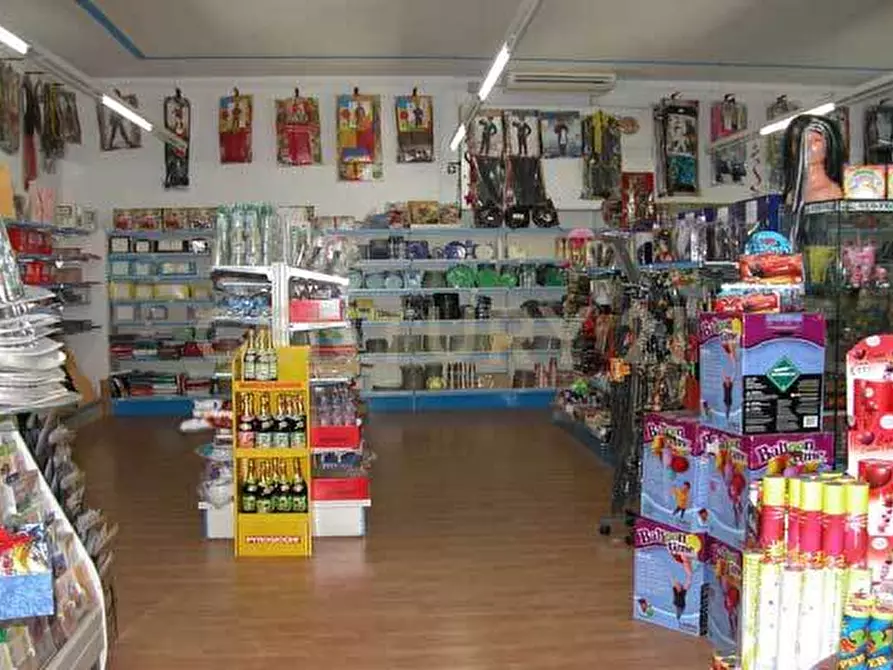 Immagine 7 di Attività commerciale in vendita  in via adda 68 a Grosseto