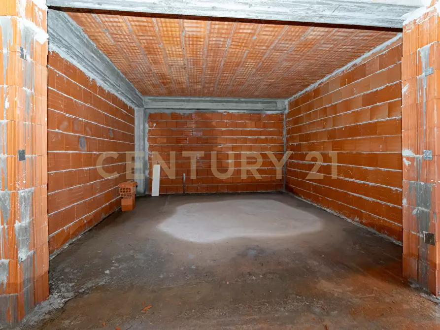 Immagine 68 di Quadrilocale in vendita  in Via Turati 13 a Belpasso