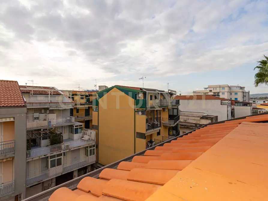 Immagine 31 di Mansarda in vendita  in Via Spiaggia 39 a Mascali