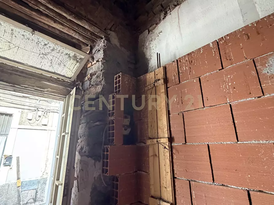 Immagine 29 di Rustico / casale in vendita  in Via Carlo Forlanini 49 a Catania