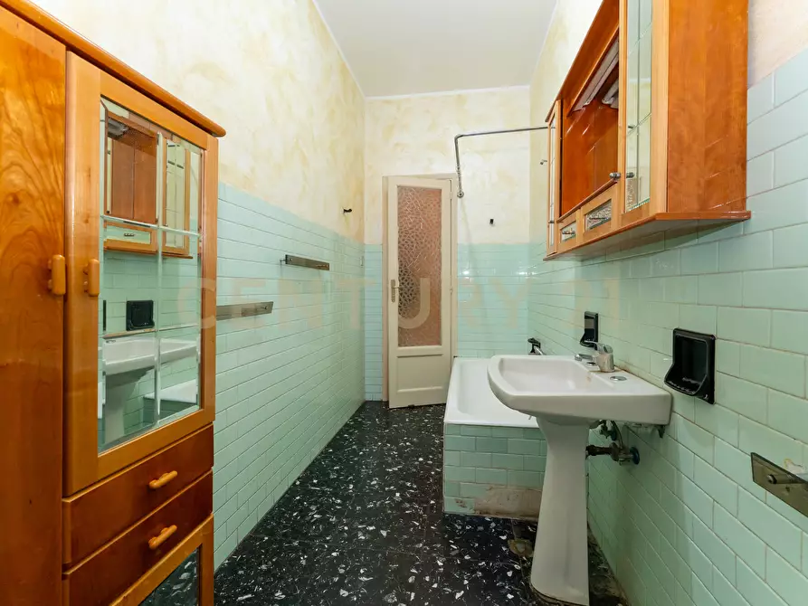 Immagine 27 di Trilocale in vendita  in Via Giambattista Pensabene 13 a Catania