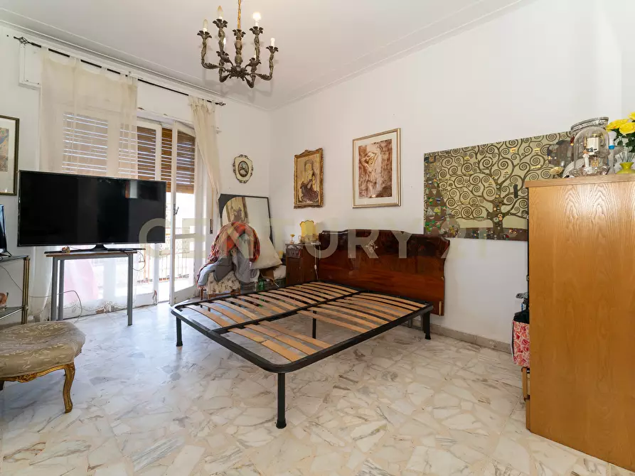 Immagine 42 di Attico in vendita  in Via San Filippo Neri 26 a Catania