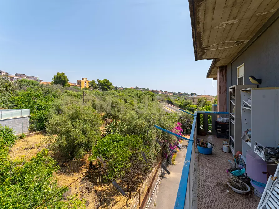 Immagine 15 di Loft/Open space in vendita  in Via Madonna delle Lacrime 64 a San Giovanni La Punta