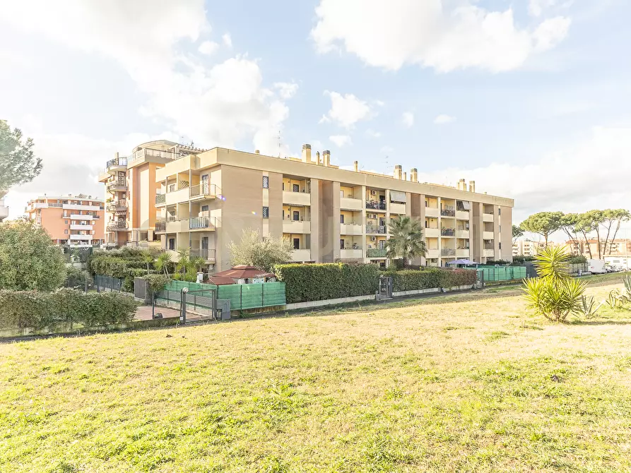 Immagine 22 di Bilocale in vendita  in Via Piero Corti 83 a Roma