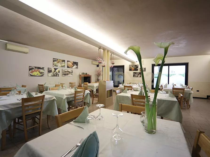 Immagine 17 di Pentalocale in vendita  in Via Giuseppe Garibaldi 5 a Casaleone