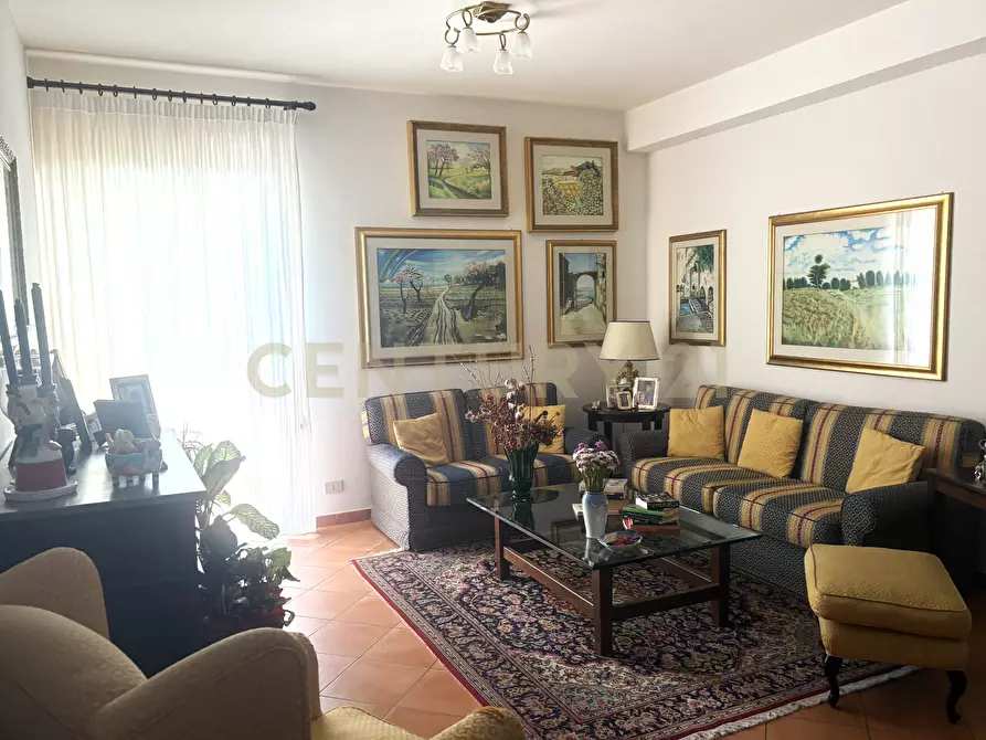 Immagine 3 di Pentalocale in vendita  in Via Acquedotto Greco 181 a Catania