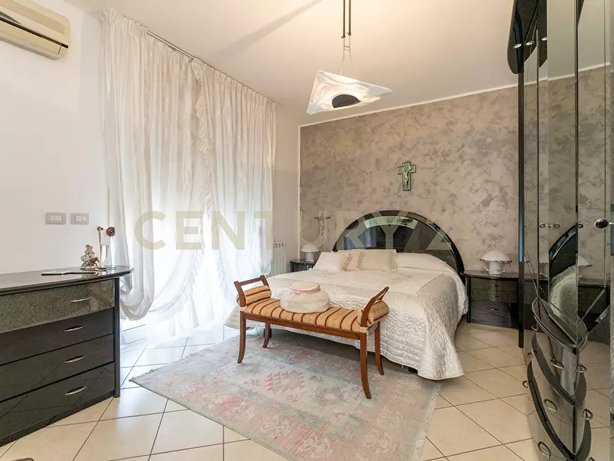 Immagine 23 di Pentalocale in vendita  in Via Acquedotto Greco 248 a Catania