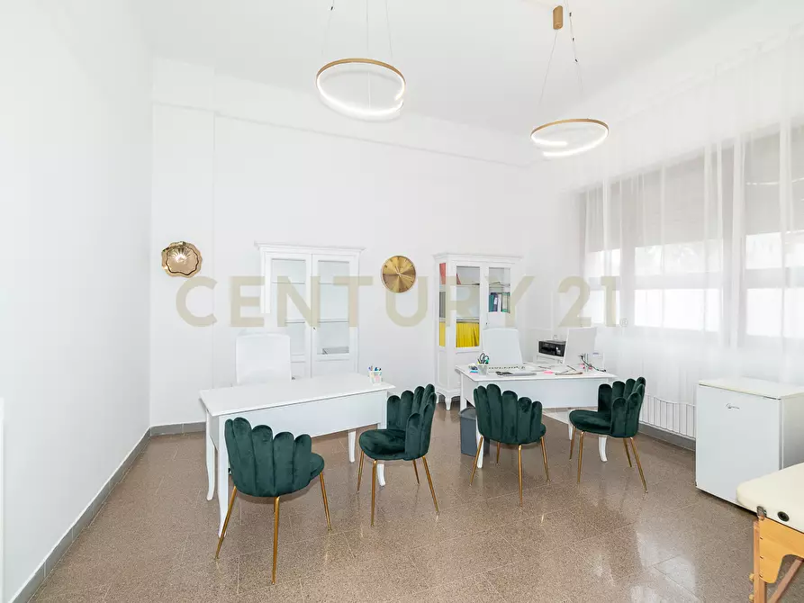 Immagine 7 di Locale commerciale in vendita  in Viale Polibio a Siracusa