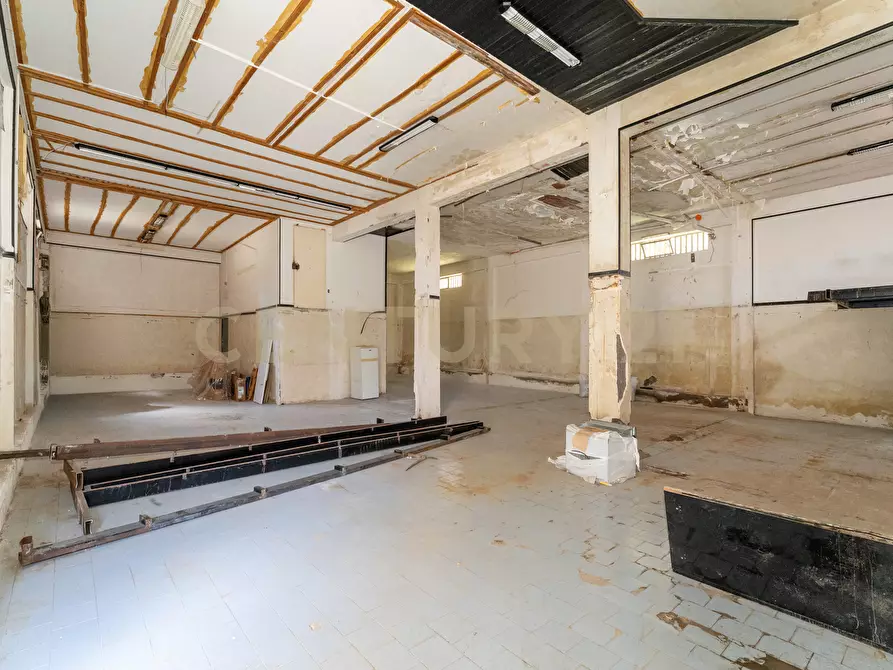 Immagine 7 di Magazzino in vendita  in Via Antonio de Curtis 27 a Misterbianco