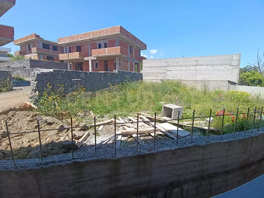 Immagine 25 di Casa bifamiliare in vendita  in VIA LEONCAVALLO 7 a Aci Sant'antonio