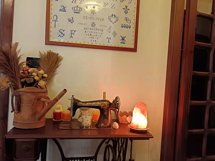 Immagine 24 di Quadrilocale in vendita  in Via Serdini 89 a Abbadia San Salvatore