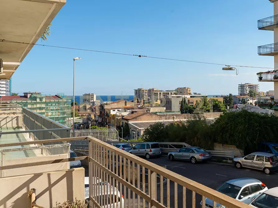 Immagine 1 di Pentalocale in vendita  in Via Fiume 12 a Catania