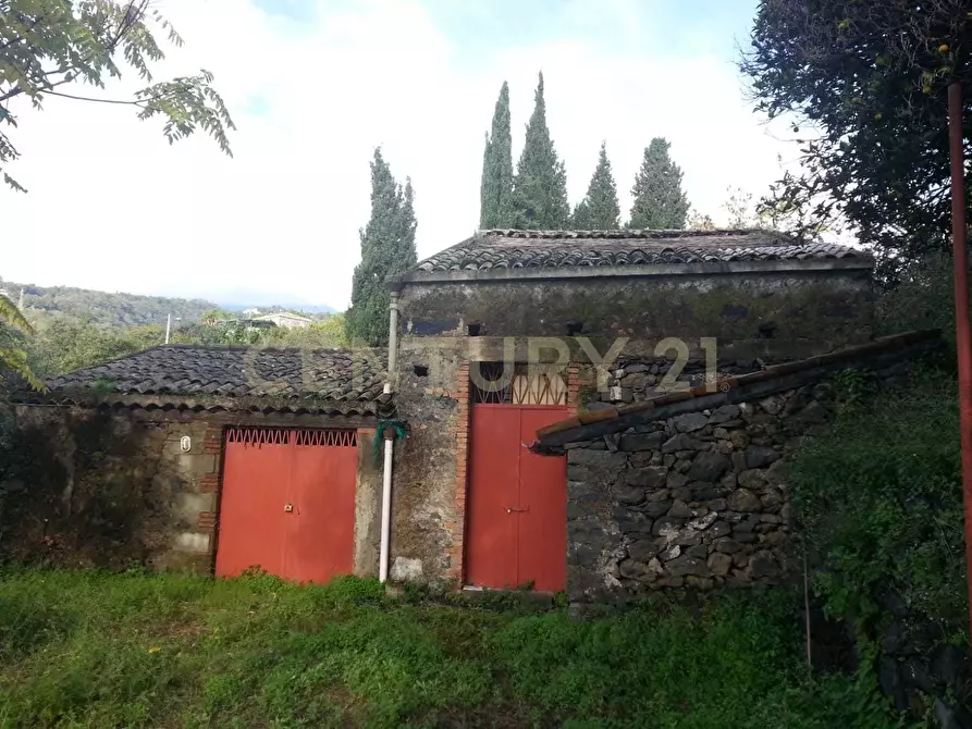 Immagine 25 di Casa bifamiliare in vendita  in Via del Santuario 26 a Giarre