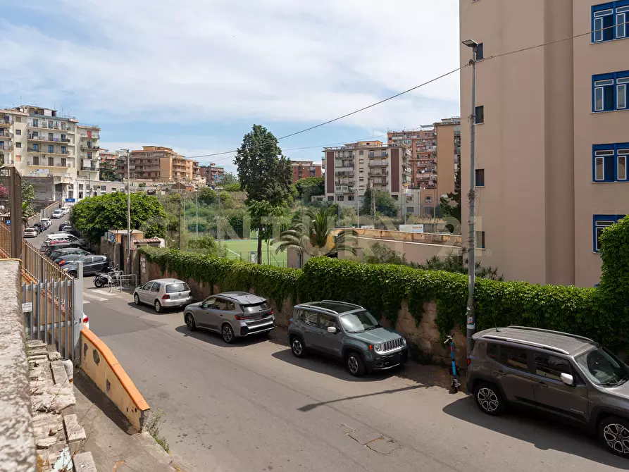 Immagine 36 di Capannone industriale in vendita  in Piazza San Domenico Savio 6 a Catania