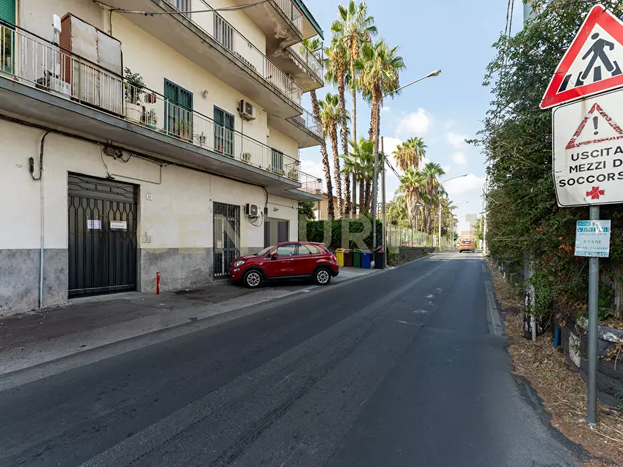 Immagine 15 di Trilocale in vendita  in Via per Aci Bonaccorsi 26 a San Giovanni La Punta