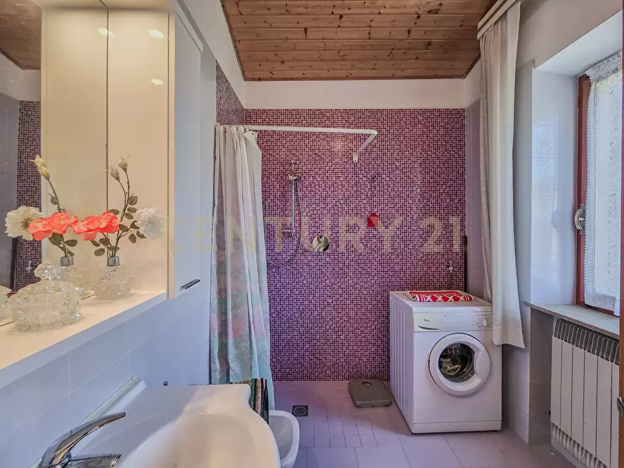 Immagine 7 di Casa bifamiliare in vendita  in Via San Michele a Roccastrada