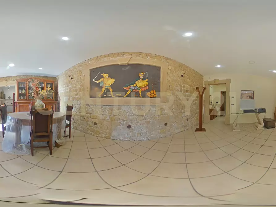 Immagine 68 di Villa in vendita  in Via Gela 95 a Caltagirone