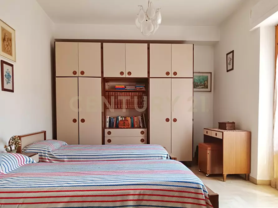 Immagine 21 di Quadrilocale in vendita  in Piazza Fratelli Cervi 10 a Abbadia San Salvatore