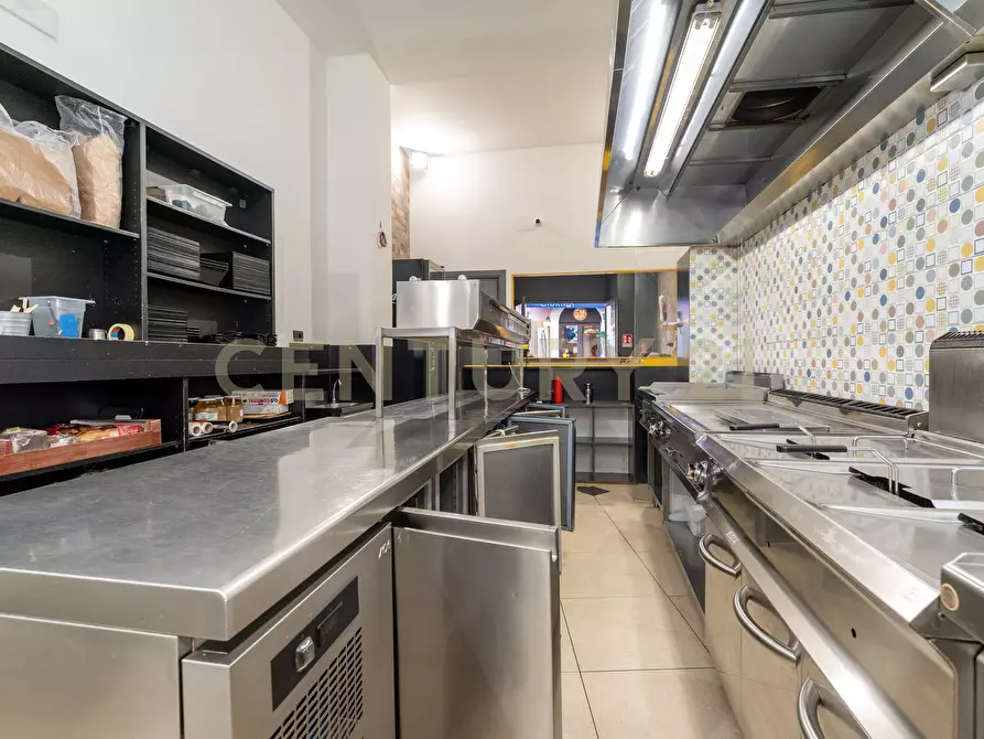 Immagine 57 di Bar / Ristorante in vendita  in Via Gemmellaro 47/A a Catania