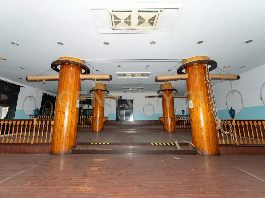 Immagine 31 di Locale commerciale in affitto  in Via Catira 2 a San Gregorio Di Catania